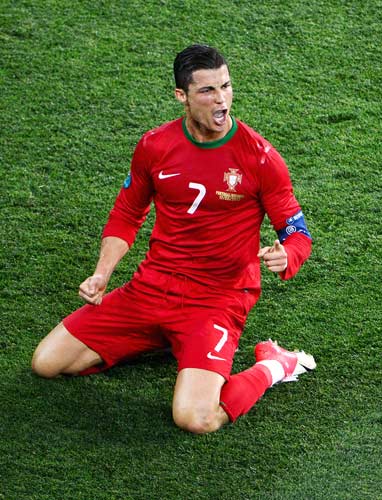 半场战报：汉堡1-1法兰克福，洛孔加，胡戈-拉松破门（半场：汉堡1-1战平法兰克福，洛孔加与胡戈-拉松建功）