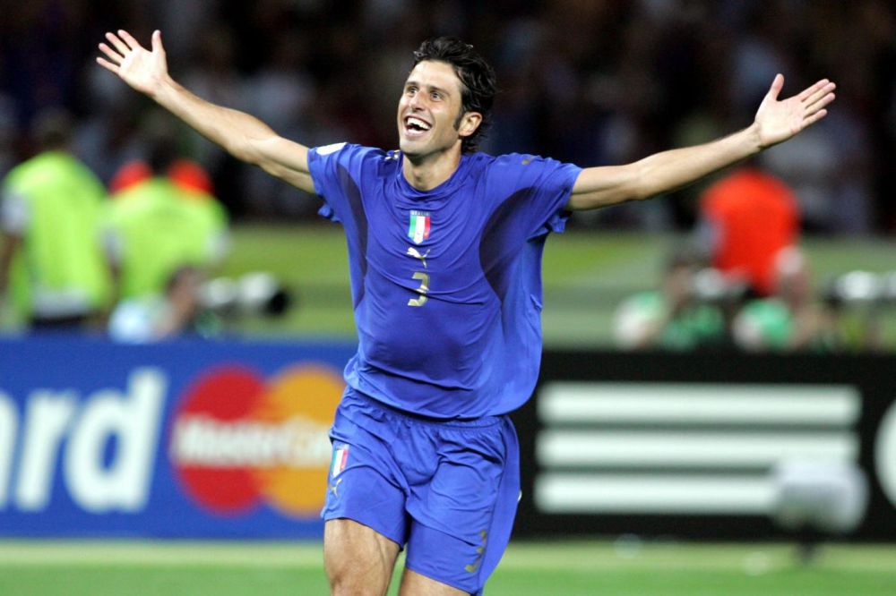 巴萨重返诺坎普当天日程：赛前有烟花秀，中场休息有乐队表演（巴萨回归诺坎普当日安排：赛前烟花秀，半场乐队登场）