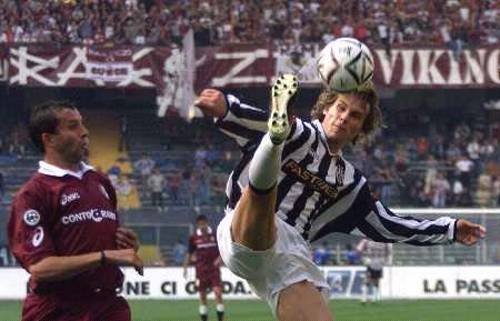 卡佩罗：判给利物浦的点球简直荒谬，维尔茨明显是在假摔