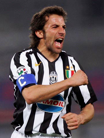 罗体：米兰冬窗寻找吉鲁式中锋，目前正评估菲尔克鲁格