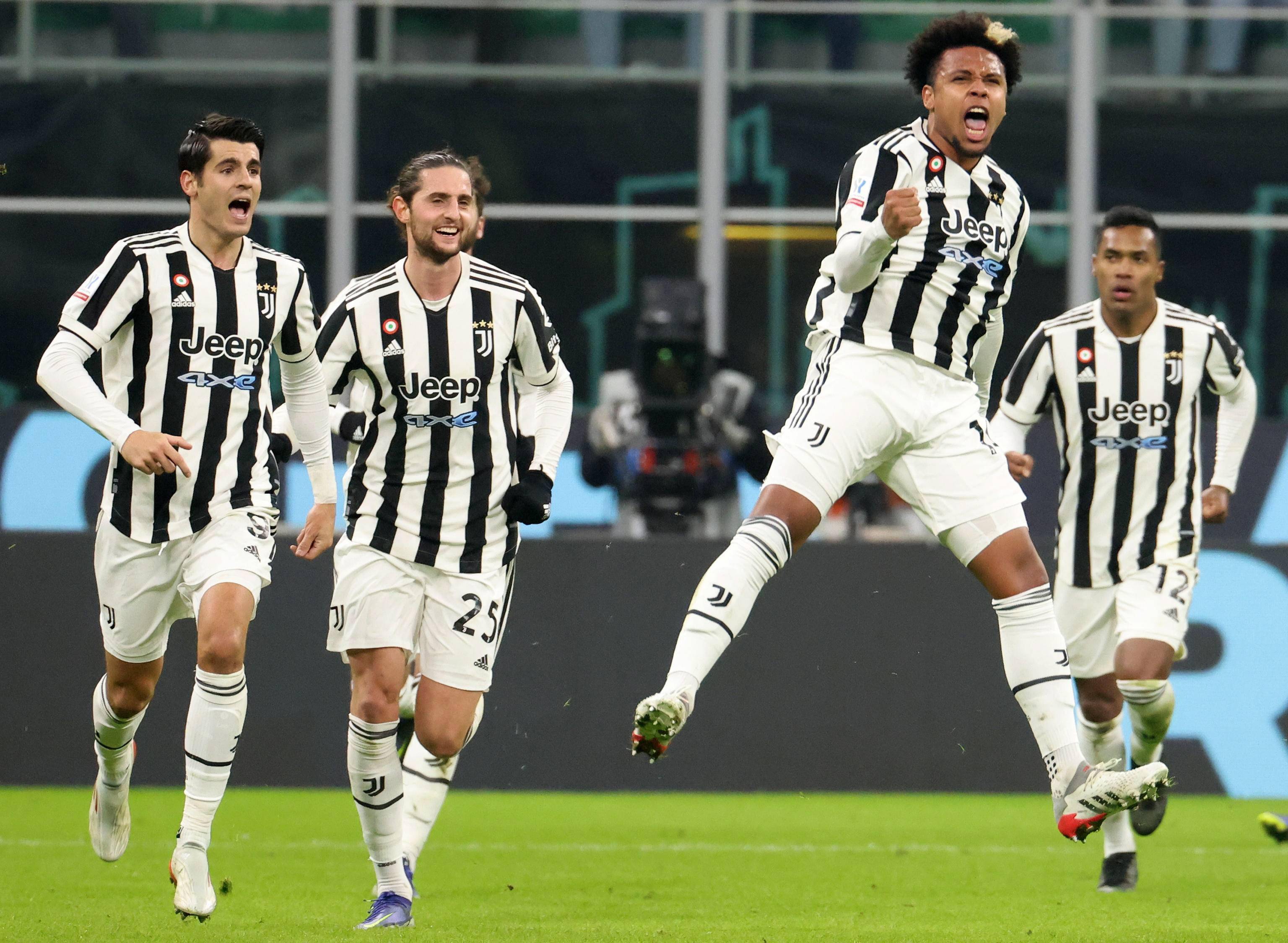 曼联狂丢21球暴露防守隐患，明夏抢免费英超铁卫！阿莫林欲签嫡系（曼联连丢21球显后防短板，明夏瞄准免签英超铁卫，阿莫林力荐嫡系）