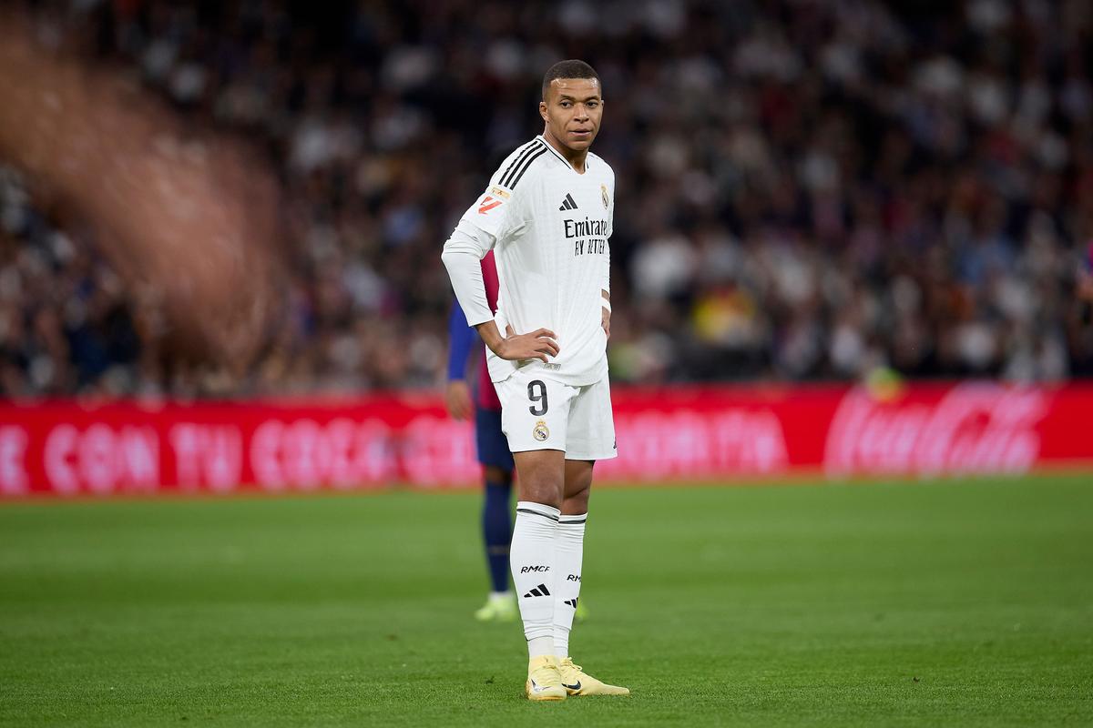 拉文状态回暖半场14分＆穆雷14分，国王半场落后11分