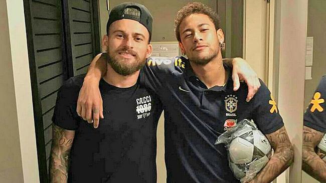 日职联战报：鹿岛鹿角主场2-1横滨水手，时隔9年再次夺冠