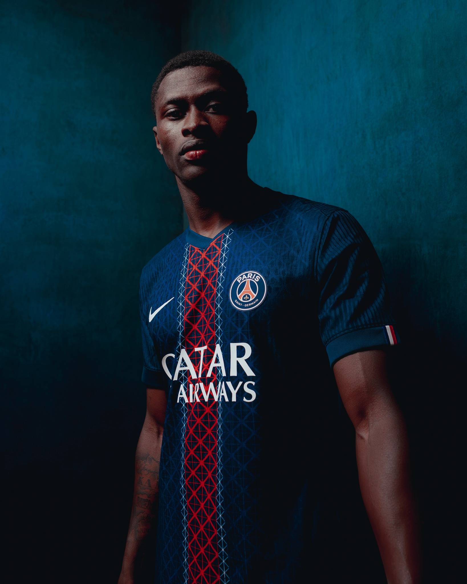 曼联拉什福德末段进球绝杀热刺