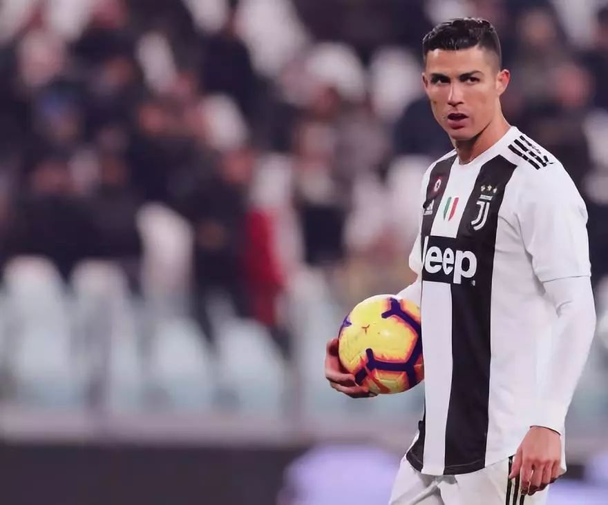 西甲半场：莫雷诺、科斯塔破门，比利亚雷亚尔1-1马略卡