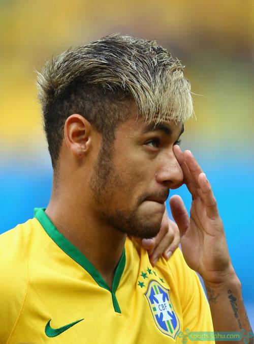 美因茨后卫科尔德甲生涯第9次染红，成德甲历史染红最多球员