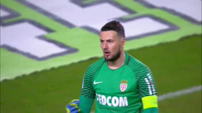 阿夫迪亚连续5场25+5+5，追平利拉德保持的队史纪录