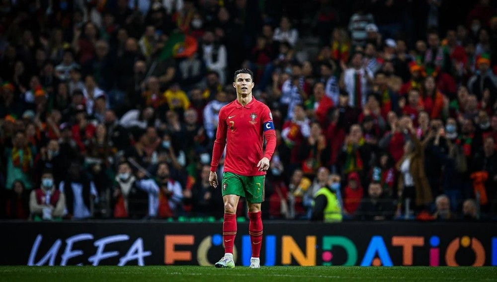 卡尔接班梅西？拜仁总监：梅西是能想到的最夸张的比较对象！