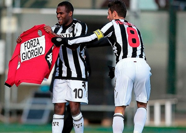 澳超官方：中央海岸水手vs悉尼FC因雷电天气推迟1个小时开球