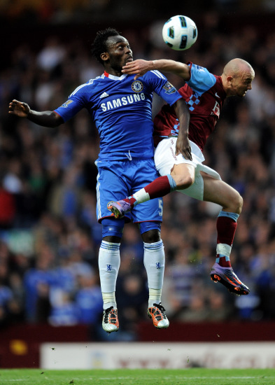 跟队记者：内马尔将与桑托斯续约至2026世界杯前（队记称：内马尔将把与桑托斯的合同延长至2026年世界杯前）