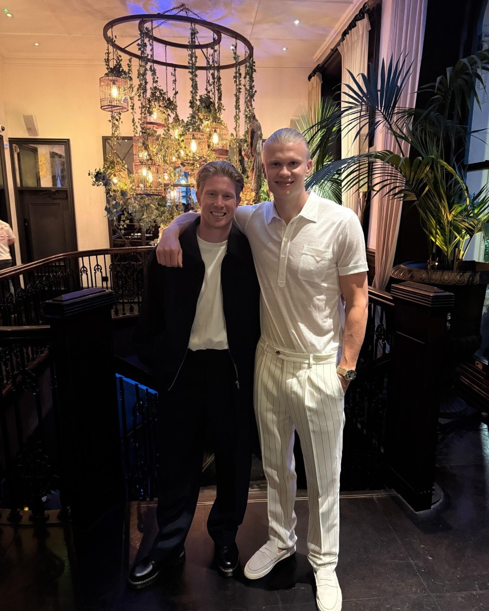 每体：德科为巴萨明夏锁定多名中后卫，首选水晶宫的格伊（每体：德科为巴萨明夏物色多位中卫，水晶宫中卫格伊成首选）