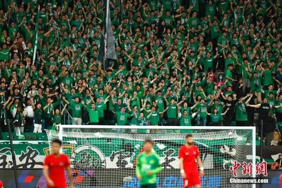 早报：皇马主场翻车，那不勒斯登意甲榜首