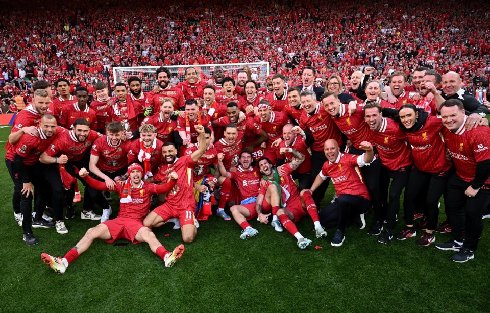 苏超奖杯由徐州企业使用3D打印打造，使用航天级钛合金